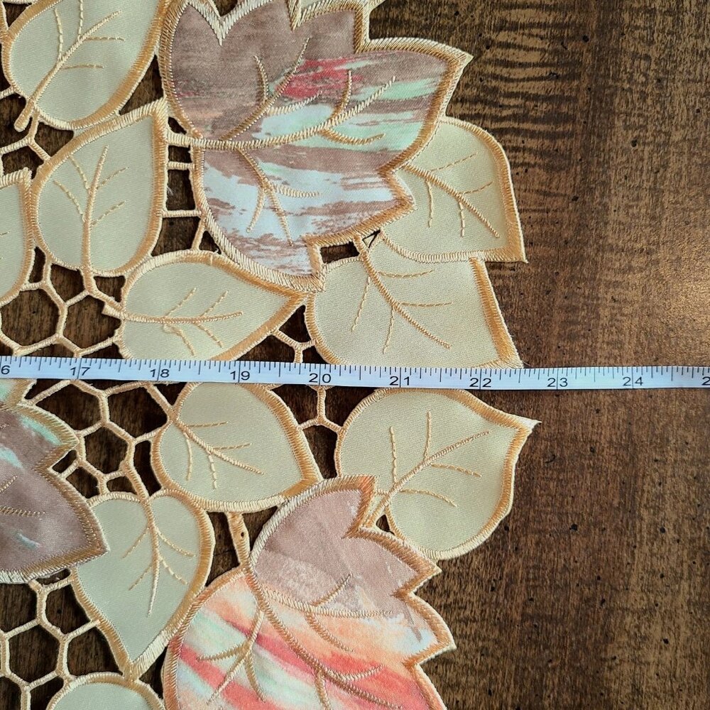 Autumn Fall Leaves 23" Round Table Runner - Picture 5 of 5